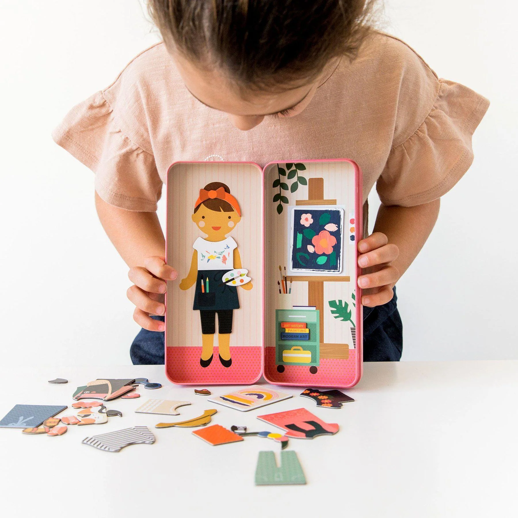 Shine Bright Travel Magnetic Dress Up Sets - Image 4